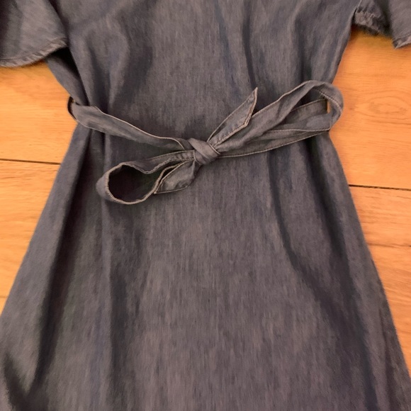 Girls Guess Denim Dress - Picture 5 of 5